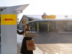 Na zakupy i po paczkę. Już 2000 automatów DHL przy Biedronkach