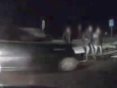 Józefów: potrąciła pieszą i odjechała. Wszystko się nagrało