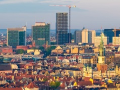 Polska wyjątkowo szybko rośnie. Wyróżniamy się nie tylko na tle UE, ale również regionu