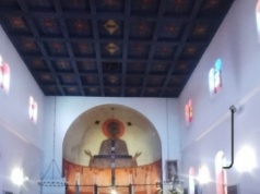 Witraże Nowosielskiego zdobiące kościół w Wesołej zostały odnowione