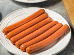 Czy parówki można jeść na zimno? Dietetycy mówią jasno