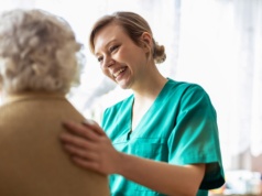 Badanie w domu, kluczowa rola pielęgniarki. Kęcka: odwrócenie organizacji pracy