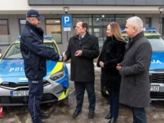 Trzy nowe radiowozy dla policji w powiecie pilskim