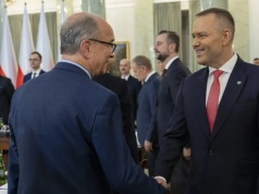 Czarzasty odmówił wyjaśnień w sprawie niejasnych kontaktów. Wiadomo, co zrobi prezydent