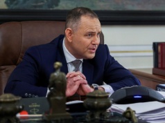 Nawrocki podpisał 8 ustaw, ale 2 zawetował. Tusk i spółka mają déjà vu