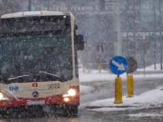 Awaryjne zmiany w gdańskiej komunikacji miejskiej z powodu oblodzenia dróg