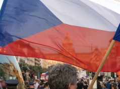 Myślisz o ucieczce przed KSeF do Czech? Musisz pamiętać o ważnym szczególe