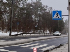 Nowy fotoradar Traffistar SR39 stanął przy DK 11. Od kilku dni robi zdjęcia