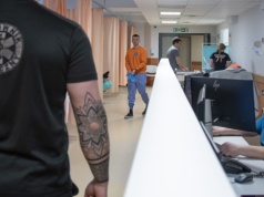 Gołoledź i mróz. Skutek – SOR w Słupsku przeżywa oblężenie