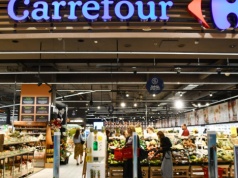 Z tych krajów Carrefour już uciekł. Teraz pod lupą Belgia i Polska