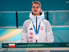 Polska ze srebrnym medalem na zimowych igrzyskach. Władimir Semirunnij na podium w Mediolanie