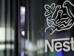 Francja bada podejrzenie skażenia mleka dla niemowląt. W śledztwie Nestle i Danone