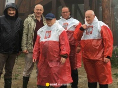 Jarosław Kaczyński pogroził palcem. Europoseł PiS nie przejął się tym