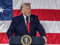 USA wysyłają superlotniskowiec. Trump stawia sprawę jasno