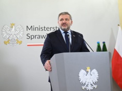 Minister sprawiedliwości wyznacza wyspecjalizowanych prokuratorów do ścigania przestępstw motywowanych uprzedzeniami