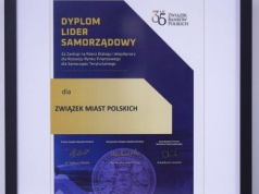 Wyróżnienie dla Związku Miast Polskich na Forum Bankowo-Samorządowym. Odebrał je prezydent Częstochowy