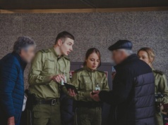 Nielegalni podróżni, amunicja w kieszeni i porzucony bagaż. Intensywna doba Straży Granicznej na lotnisku