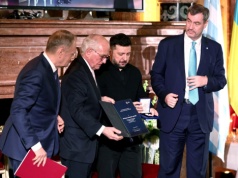 Zełenski odebrał nagrodę im. von Kleista. Co powiedział Tusk?