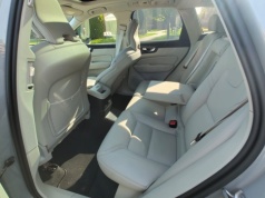 Dziwna wpadka Volvo. Można wypaść z samochodu, gdy jest... za gorąco