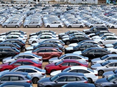 Poważny problem polskich dilerów - na placach zalega 100 tys. nowych aut