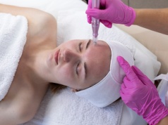 Rząd robi porządek. Koniec wbijania igieł w twarz w prywatnych mieszkaniach