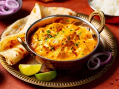 Rozgrzewające smaki Indii. Butter chicken według Marceli Leszczak i Tomasza Królikowskiego