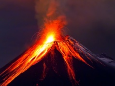 Gdy lód znika, ziemia drży. Najgroźniejsze wulkany świata mogą się obudzić