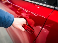 Gdzie w Warszawie kradną najwięcej samochodów? Giną zwłaszcza pojazdy jednej marki