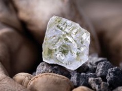 Diamenty nie są wieczne. Stworzył je człowiek pracujący nad perpetuum mobile