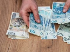 Praca ze stabilną umową, płacą do 18 tys. zł brutto. Otrzymasz dodatkowe świadczenia, wystarczy CV