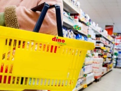 „Polacy” bronią Dino. „Jesteś niemiecką agentką, opłacaną przez Tuska”