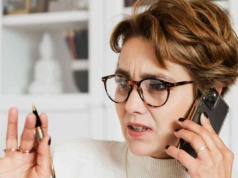 Polacy pokochali teleporady. W USA efekt jest odwrotny