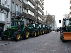 Rolnicy biją na alarm! UE otwiera rynek, a protesty narastają