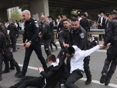 ​Tłum ultraortodoksyjnych Żydów ścigał izraelskie żołnierki