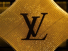 Miliony "wyprane" na torebkach. Głośna kara dla francuskiego domu mody