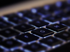 PlayWay chce sprzedać w ABB akcje Play2Chill stanowiące do 39,07% kapitału