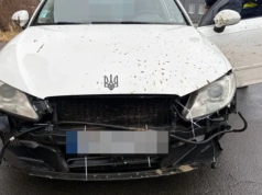 Bez zderzaka, przeglądu. Prowizorka na czterech kołach