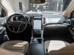 Nowoczesne kokpity a rozproszenie uwagi: ergonomia, która wydłuża czas reakcji. Ile uwagi kierowcy zabiera technologia?