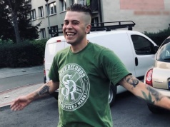 Kaczor BRS usunął tatuaże z twarzy