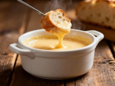 Twoi goście będą zachwyceni. Jak przygotować idealne fondue w 15 minut?