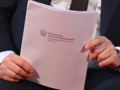 Sasin alarmuje o „prywatyzacji 10 spółek”. MAP odpowiada: Nie stracimy kontroli, naprawiamy błędy poprzedników