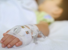 Chorzy w Polsce nie dożywają tego, co obiecało im państwo. Tyle jeszcze poczekają