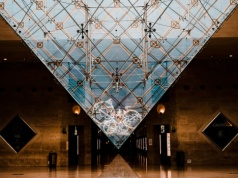 Kolejny skandal w Luwrze. Straty liczone w milionach