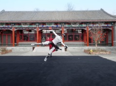 L7 od Robotery tańczy z mieczem. To prawdziwy sprawdzian balansu i precyzji