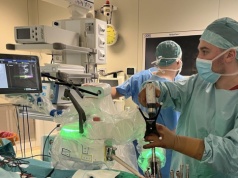 Nowy robot w Szpitalu Kopernika w Gdańsku. Ruszyły zrobotyzowane operacje kręgosłupa