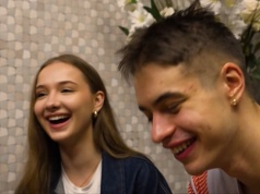 Żadna tajemnica, kim jest dziewczyna Semirunnija