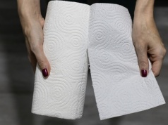 Tego nigdy nie czyść ręcznikiem papierowym. Szkody mogą być nieodwracalne