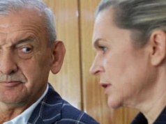 Nauczyciele znowu tracą do średniej. Broniarz zażąda od Nowackiej drugiej podwyżki w 2026?