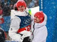 Kamil Stoch pożegnał się z podniesionym czołem. Mistrz pomógł drużynie na igrzyskach