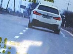 Policyjne BMW wyeliminowało drugie BMW